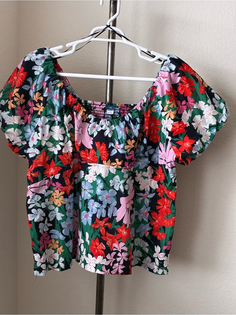 Old Navy sz XXL Navy Floral Trapeze Top Smocking Back Puffed Short  Sleeves